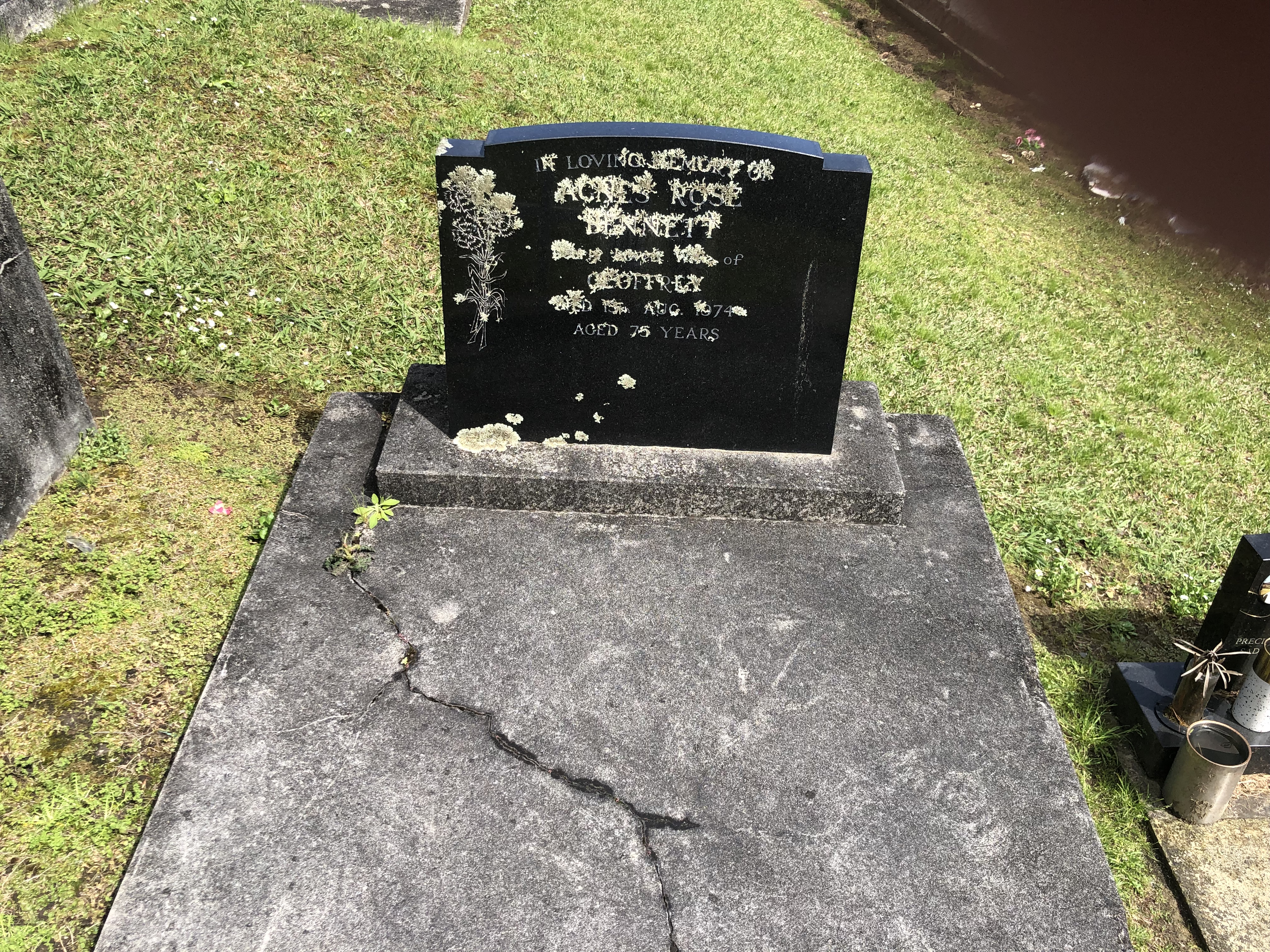 headstone